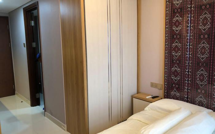 Keken 1 BR Pollux Habibie Sea View Tower B