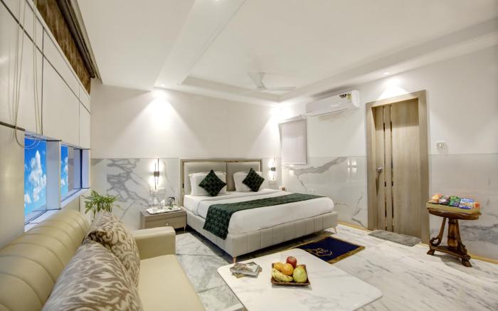 Hotel Delhi 37 by Star Group NEAR DELHI AIRPORT
