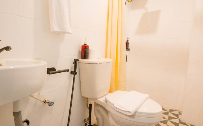Luxury Studio at Center of City Center!1