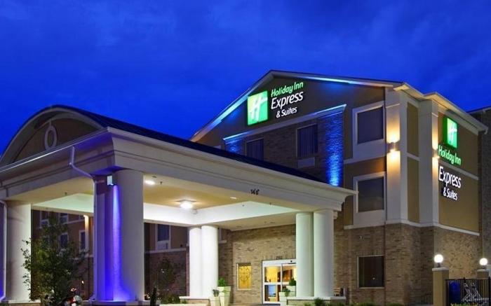Holiday Inn Express & Suites Lantana By IHG