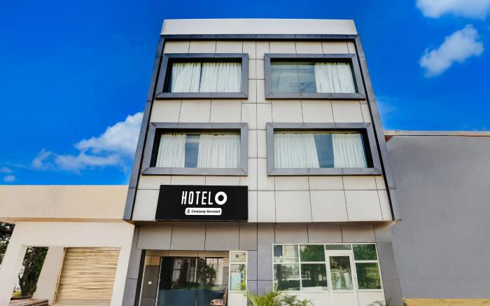 Hotel O Lohgarh Road Zirakpur Formerly JB Plaza