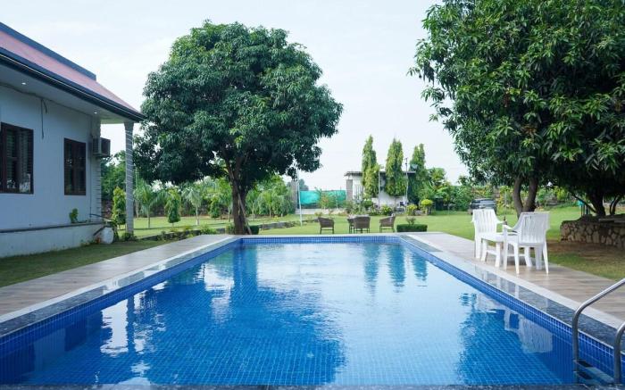 Alaya Stays 5 BHK with Pool - Ashirwad Farms