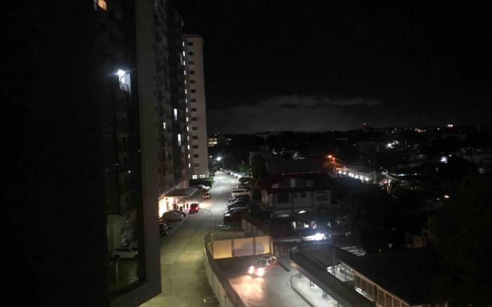 Cozy 1 bedroom condo with balcony@ SM Southmall