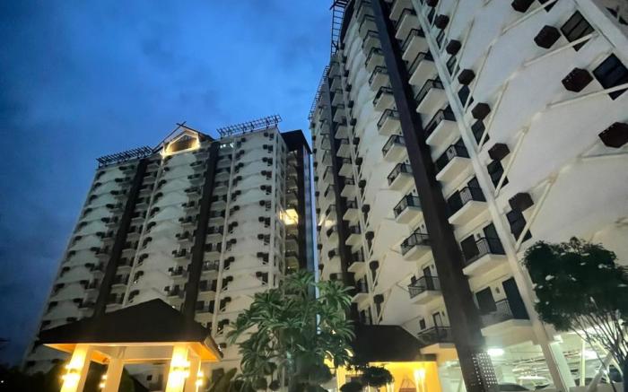 Royal Oceancrest  - Resort Condominium Unit 215B