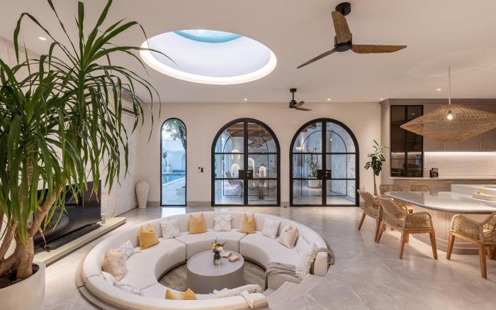 5 Bedrooms Luxury Villa Casa Contenta Canggu