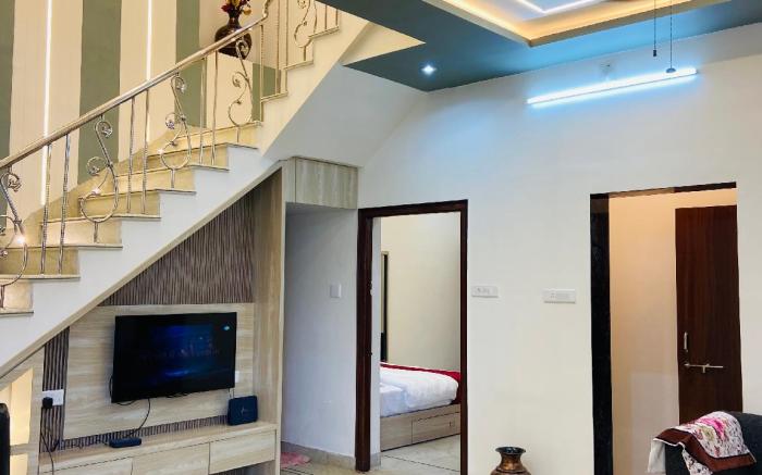 Laxmi villa: A cozy gate away experience”