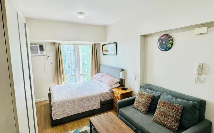 Andrea @ Solinea Ayala