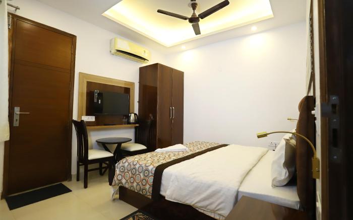 Vrindavan Guest House