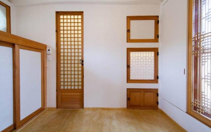 Korean traditional house(Hanok) built by masters