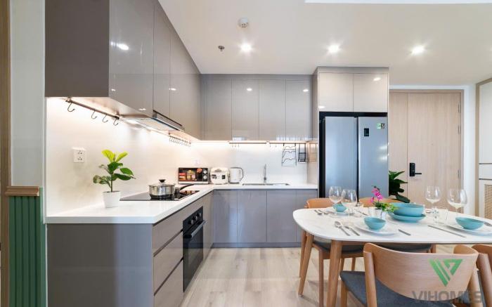 VINHOME GRAND PARK  2bedrooms FREE POOL, GYM