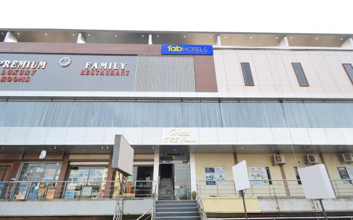 FabHotel SRS Grand - Nr Mahindra University, Gandi Maisamma