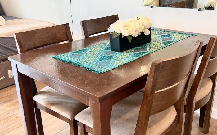 Minimalist Condo Unit in Abreeza Place 17th floor