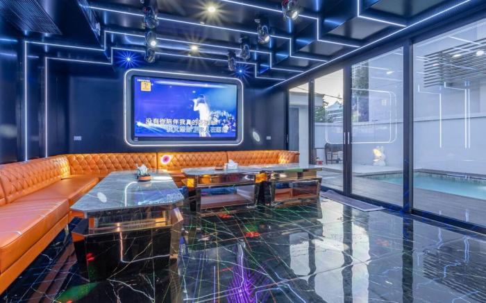 TML-Jomtien Beach 4 bedrooms  (KTV room + pool)