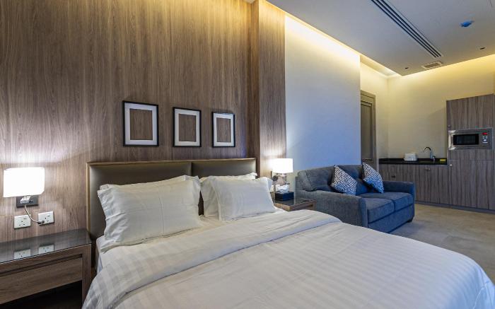 Land walk Hotel