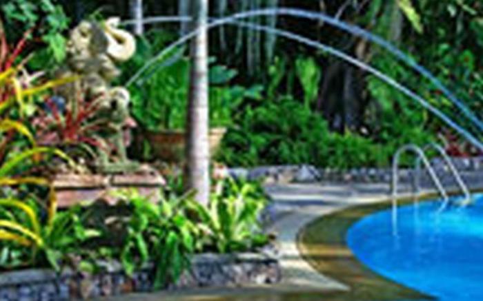 Baan Klang Aow Beach Resort