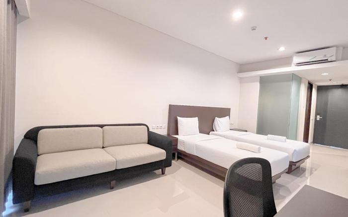 Elegant Studio Apt @Skales Residence By Travelio