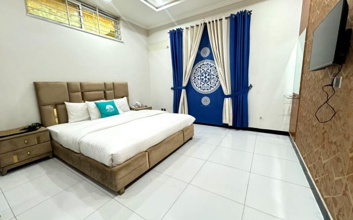 Sky Lodge Guest House 