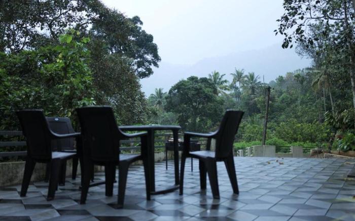 Morning Hills
