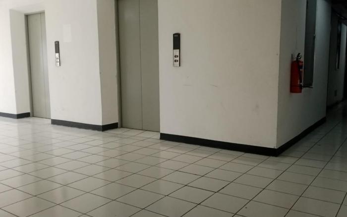 Gunung Putri Square by Veto Rooms