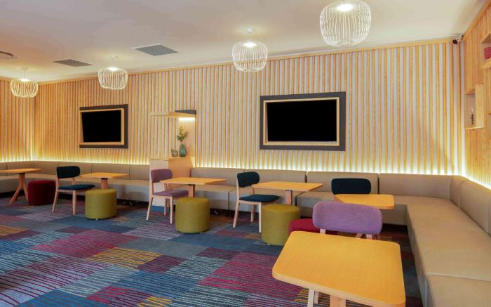 Hampton by Hilton Sandton Grayston