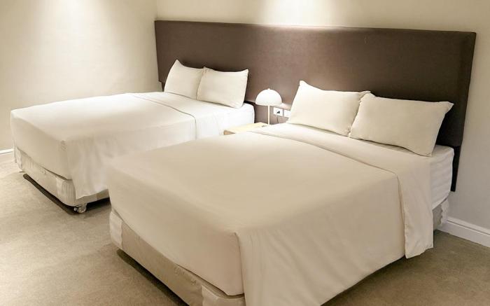 Vermillion Hotel Iloilo