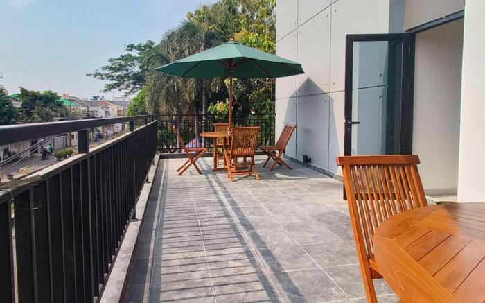 Urbanview Greenville Jakarta