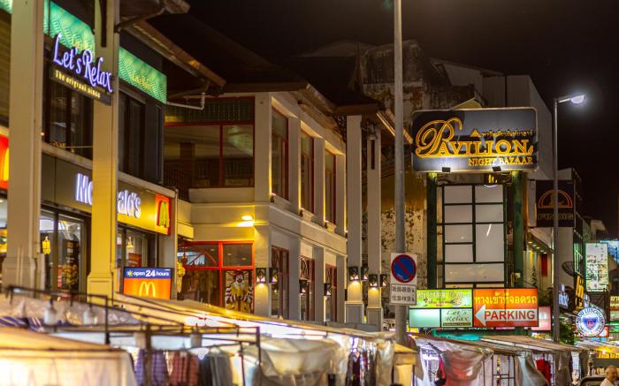 Hometel Night Bazaar Chiangmai