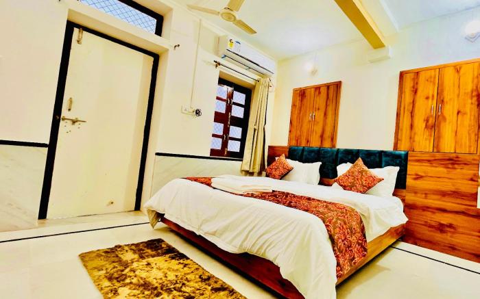 RATAN VILLA