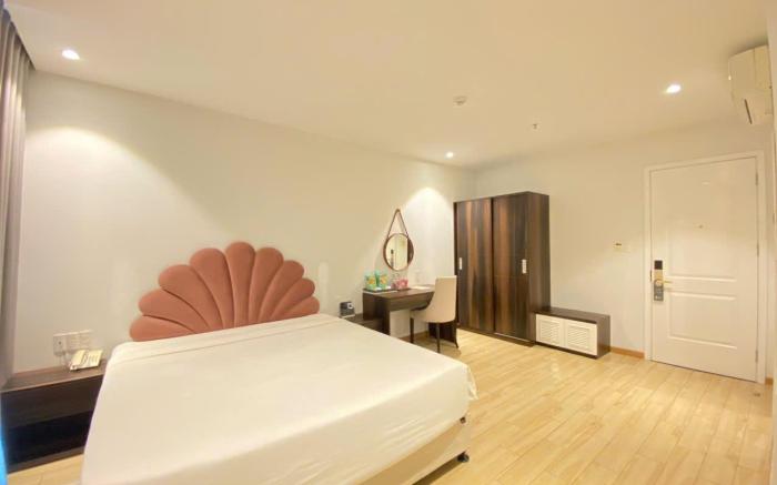 Real Love Hotel