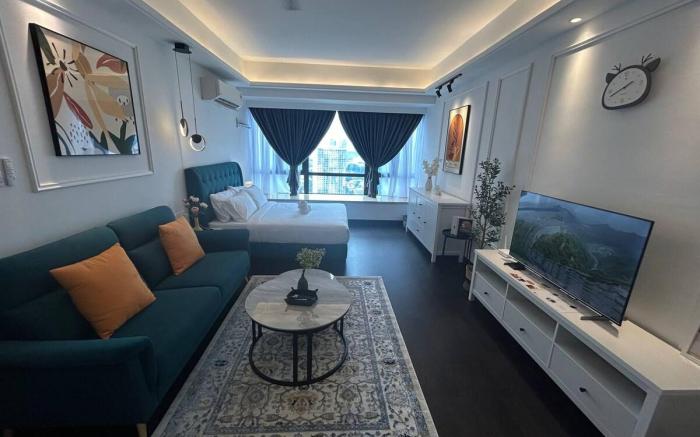 Ecstatic Studio unit at R&F Seine Region by ANJU