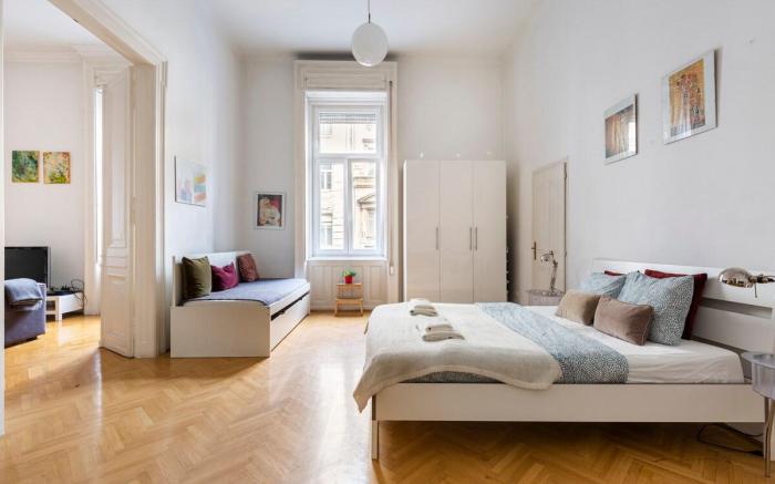 Bourgeoisie Elegance in the heart of Budapest