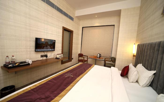 Hotel Reyansh Pride