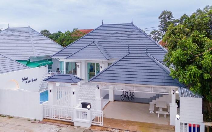 Walk to the beach villa 100 m. to beach