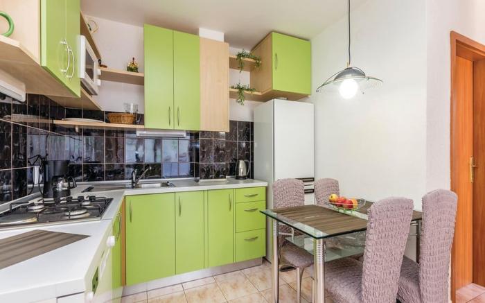 Apartments Paola - Studio Apartment with Terrace and Sea View