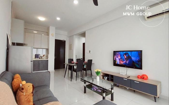 Holiday House Walkable to Beach Danga bay