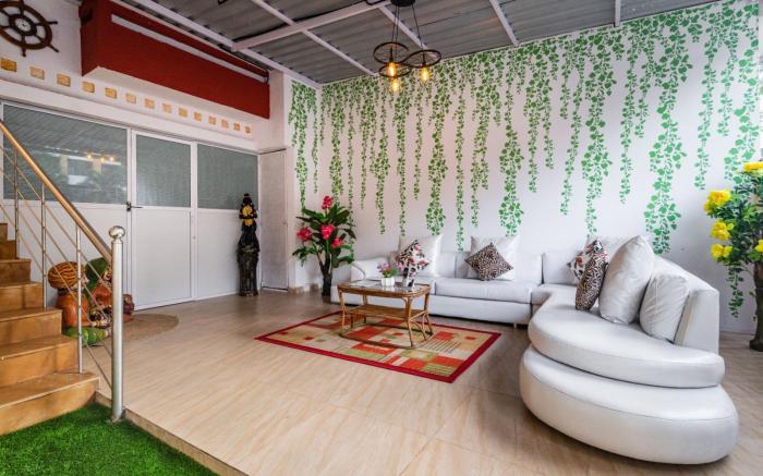Triplex 3 Bedroom in Thakur village Kandivali East
