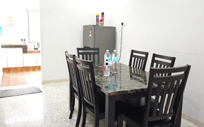 Stay @ Desa11 -  A Home for All