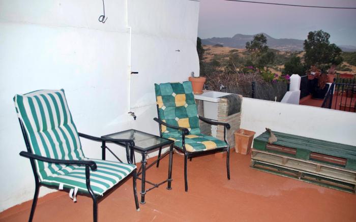 Quiet town house in quaint spanish village.