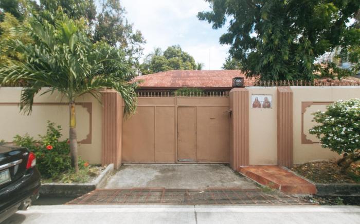 Kababayan Pensione House by RedDoorz 