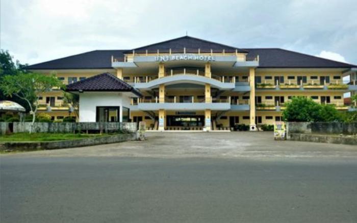 Uni Beach Hotel
