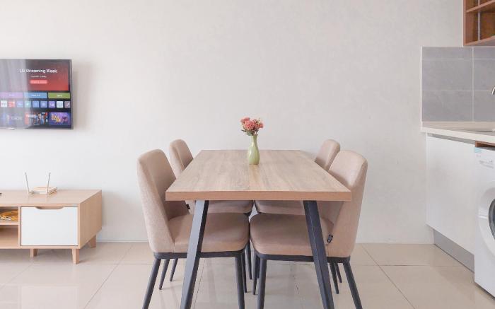 Comfy 1BR Tamansari Bintaro Mansion By Travelio