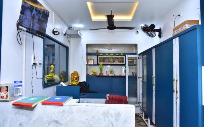 Sri Tirumalaa Hotel