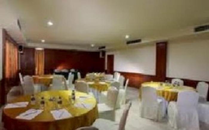 Wisata Hotel Ampera