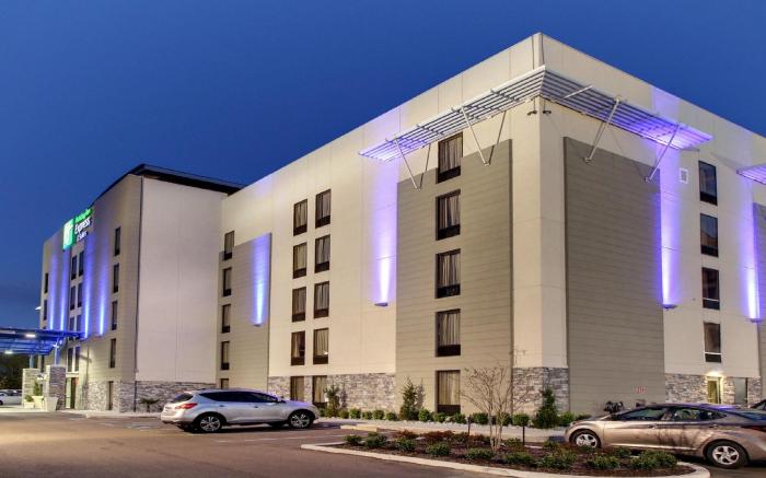 Holiday Inn Express & Suites Jackson Downtown - Coliseum By IHG