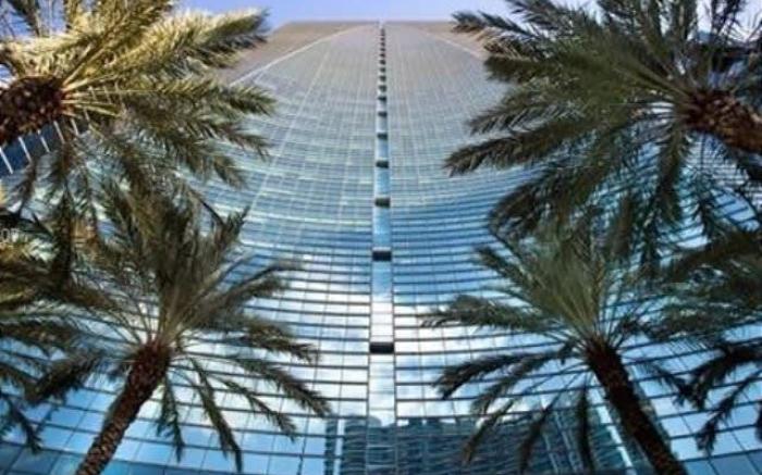 Roami at Brickell Arch | Pool | 3 Bedroom