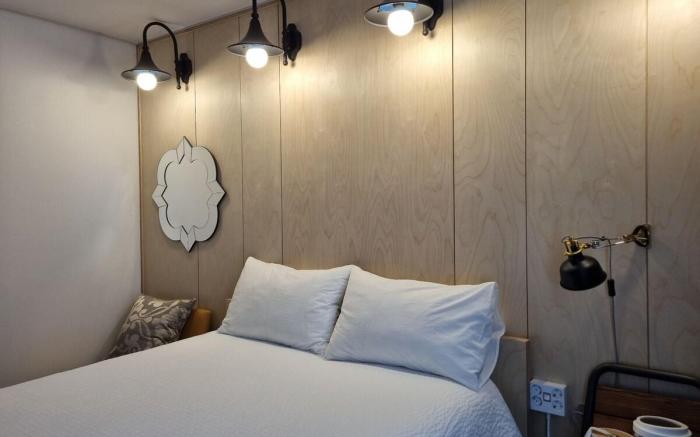 Aromtarom House Room 202 (2-4 person private house) Beautiful accommodation on the coastal road