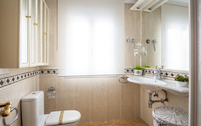 Centro y Confort by Wehomes