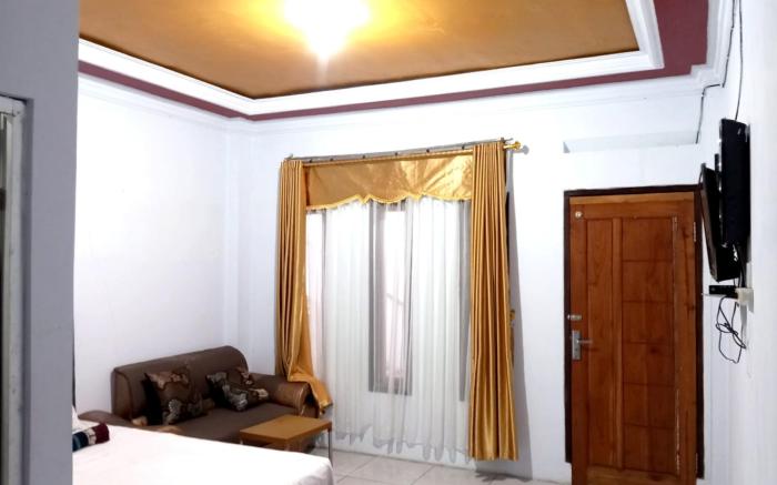 Villa Cahaya 3 Guci Mitra RedDoorz