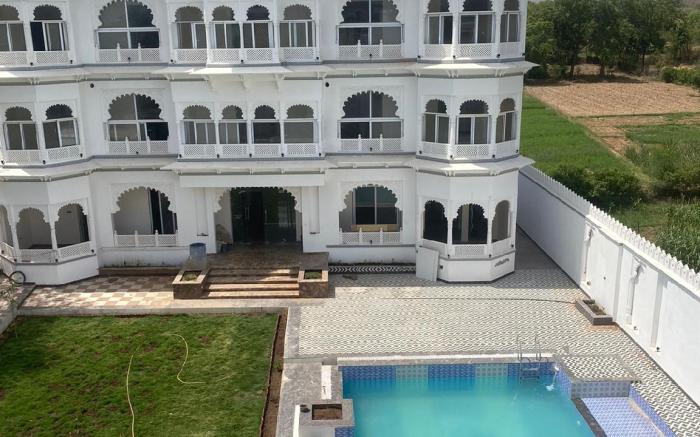 Kohinoor Hotel and Resort