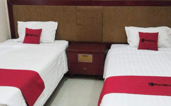RedDoorz @ Ameria Bandara Nongsa Batam